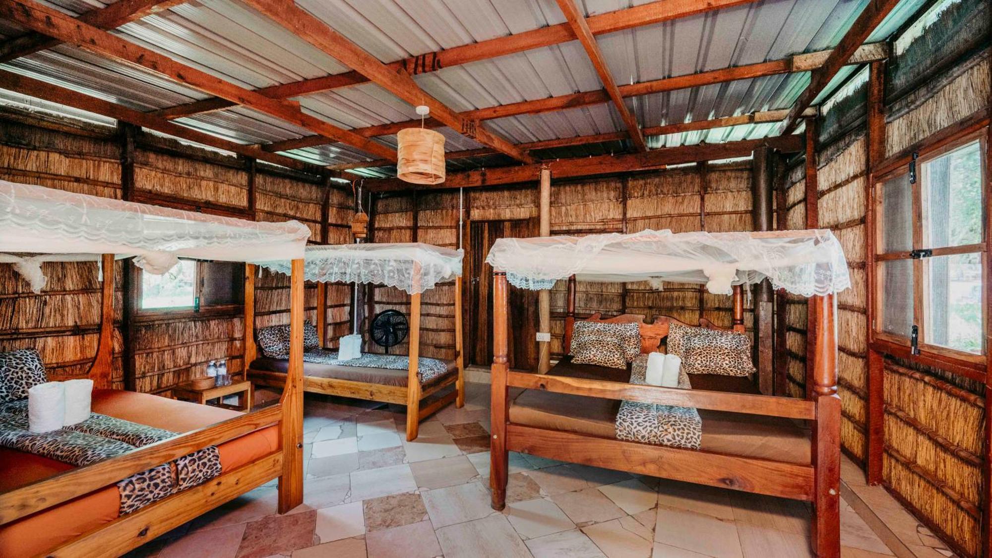 Pakwach Mama Washindi Lodge מראה חיצוני תמונה